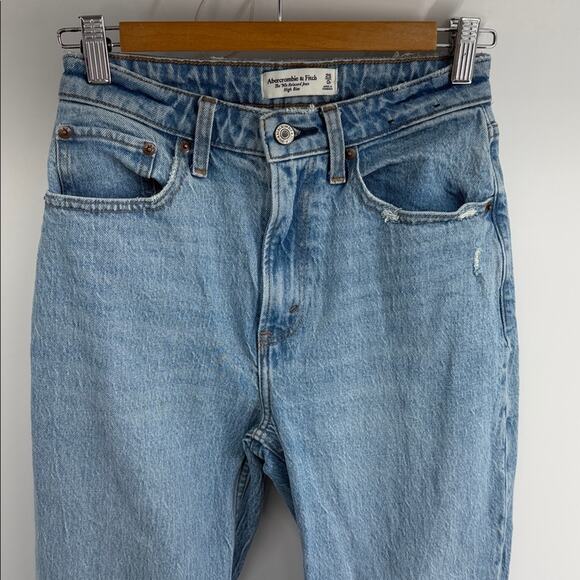 Abercrombie & Fitch The 90’s Relaxed Jeans High Rise raw hem denim jeans sz 25 - Picture 2 of 8